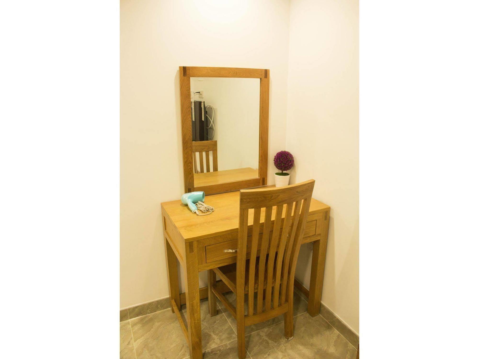Khách sạn Reddoorz Plus New Sun TP. Hồ Chí Minh Ngoại thất bức ảnh